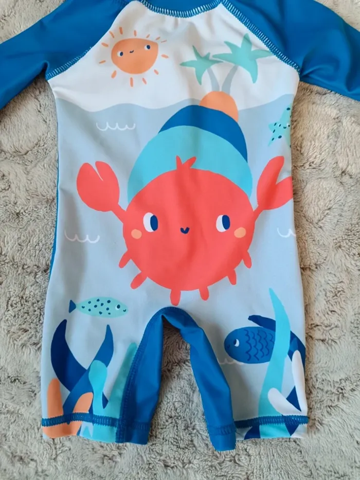 Combinaison anti UV neuve crabe bébé 3 mois - photo numéro 2