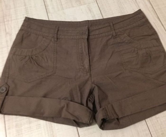 Short marron camaïeu