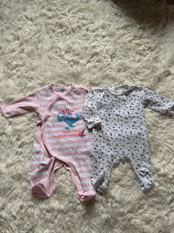 Lot pyjamas hiver taille 3 mois