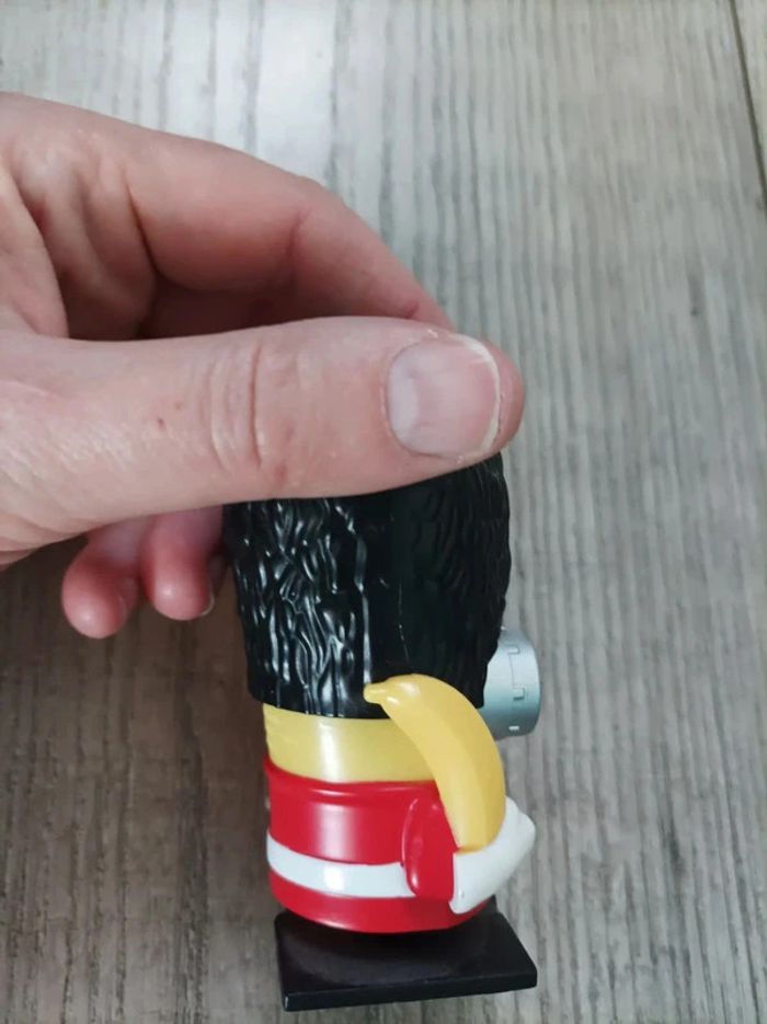 Figurine Minion garde anglais neuve - photo numéro 6