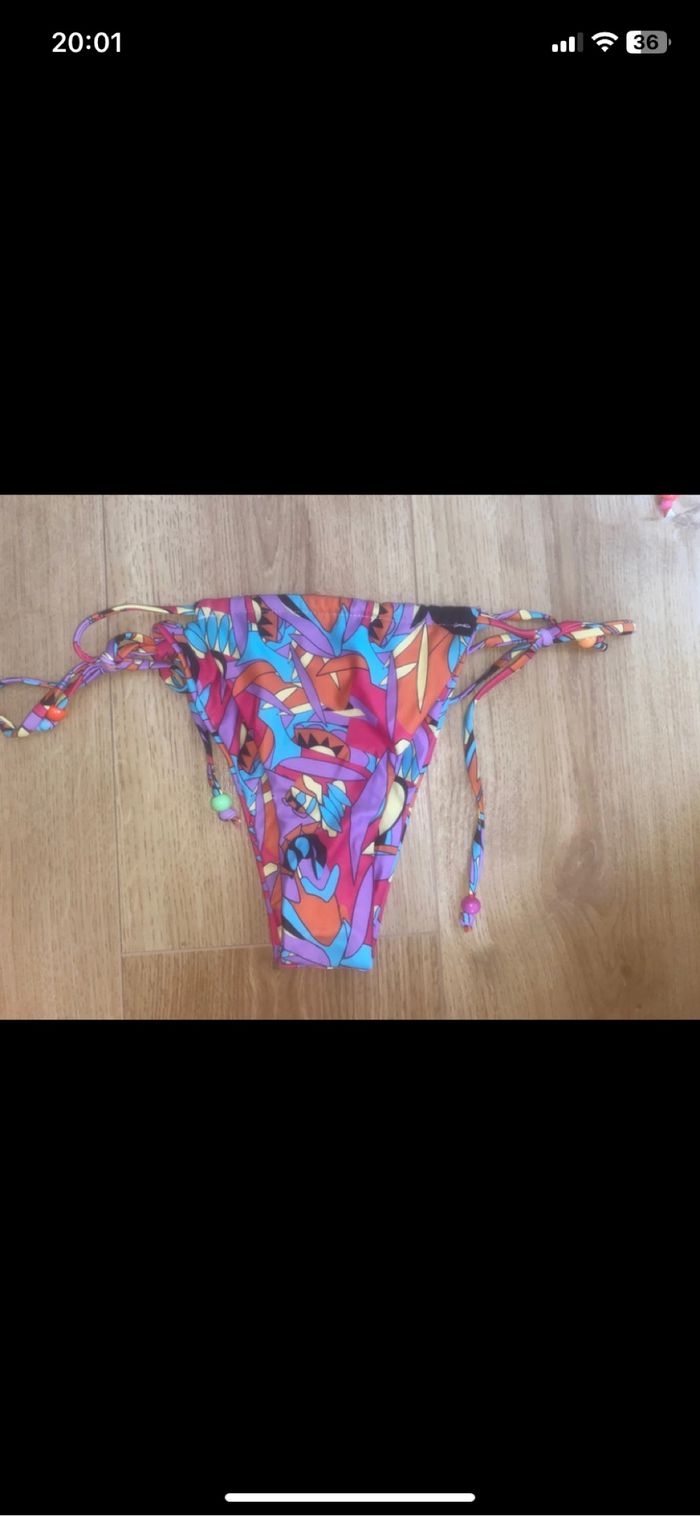 Ensemble de maillot de bain deux pièces - photo numéro 3