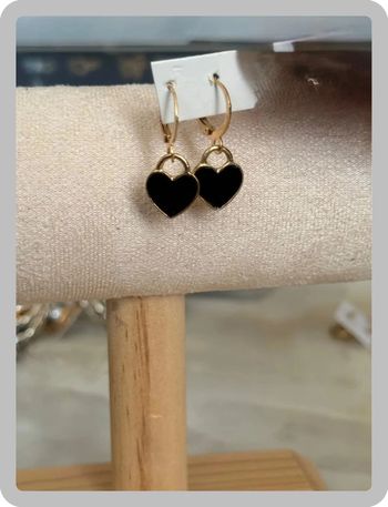 Boucles d’oreilles pendantes noires