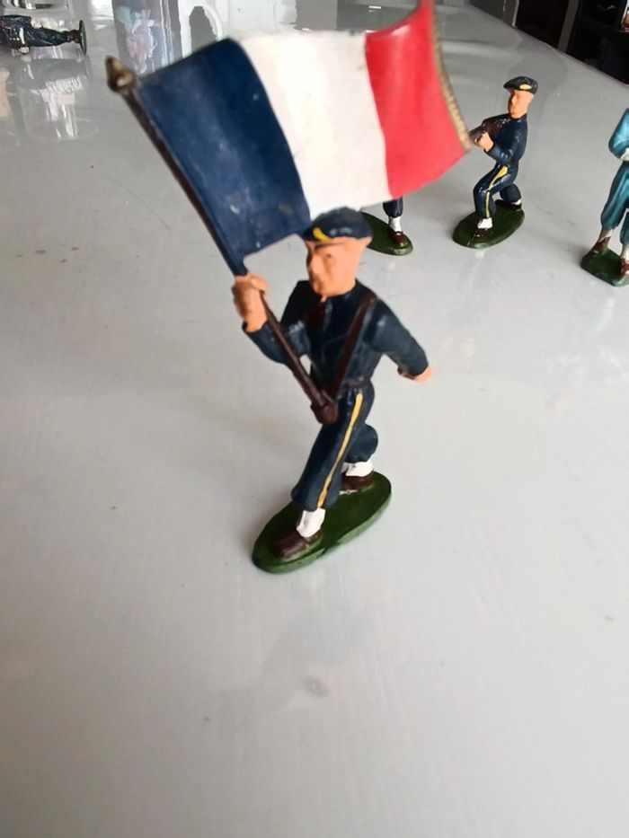 Lot petit soldat - photo numéro 8