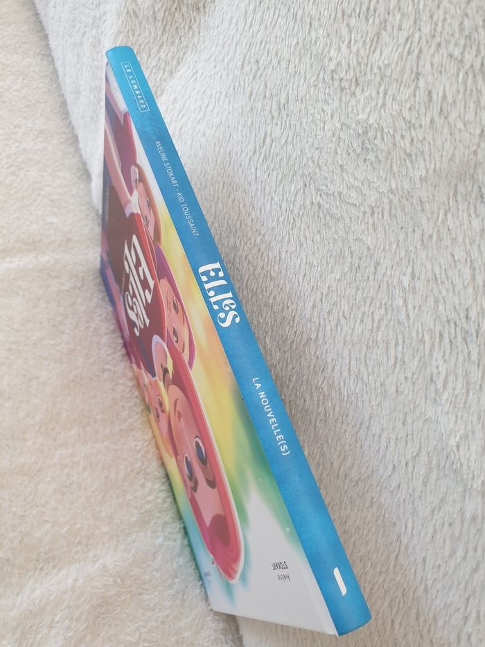 Livre Elle tome 1 - photo numéro 3