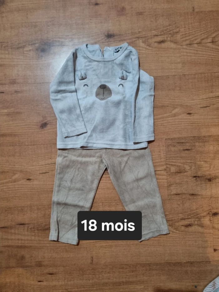 Pyjama velours 2 pièces 18 mois