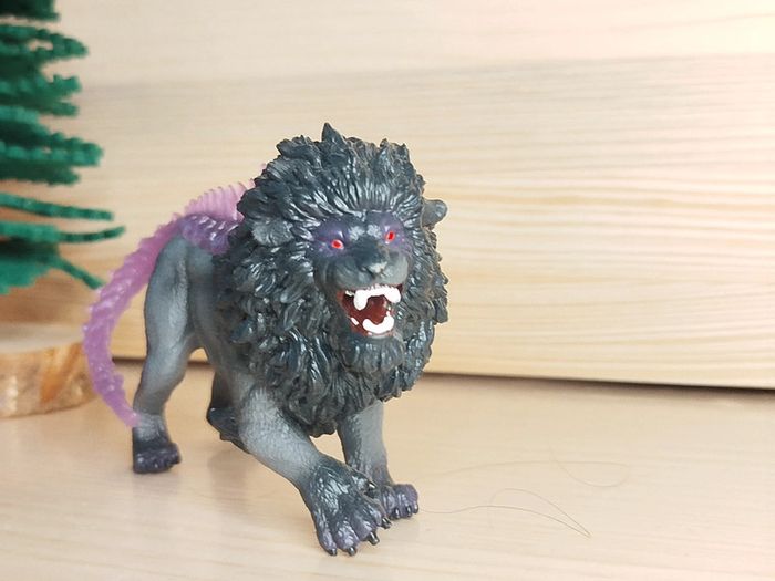 Schleich lion des ténèbres Figurine Eldrador Animal imaginaire