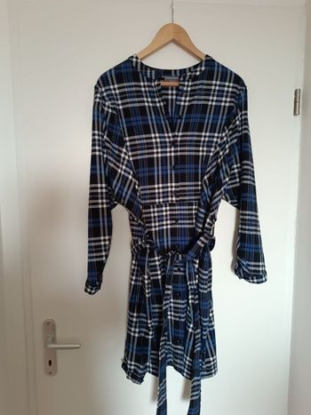 Robe à carreaux