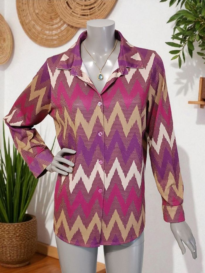 Chemise colorée brillante