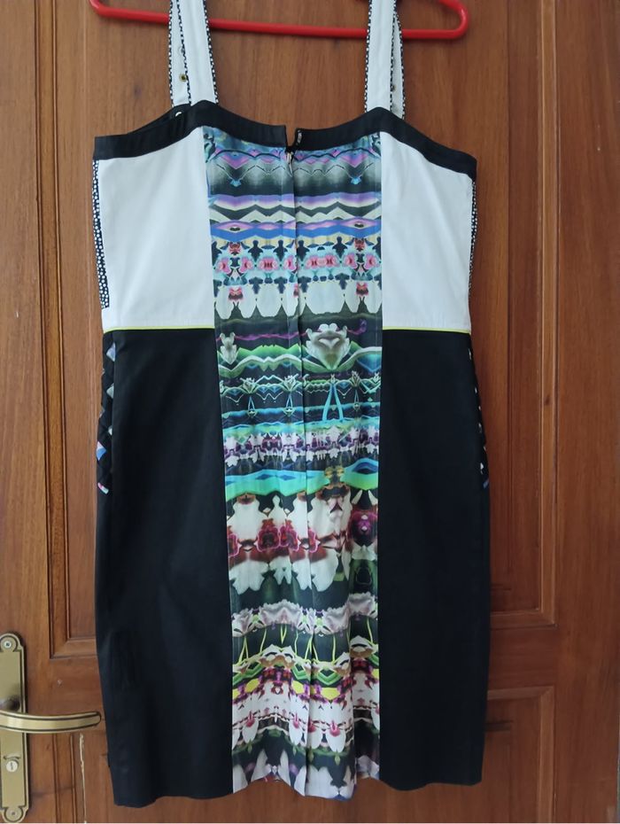 Tres Jolie robe neuve 38 - photo numéro 2