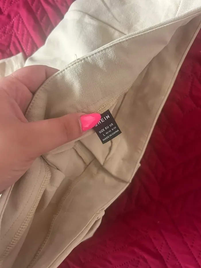 Pantalon taille haute à jambes larges taille L neuf - photo numéro 4