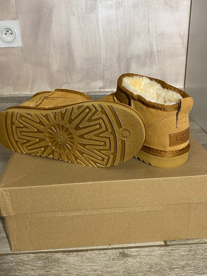 Ugg ultra mini taille 38 - photo numéro 4
