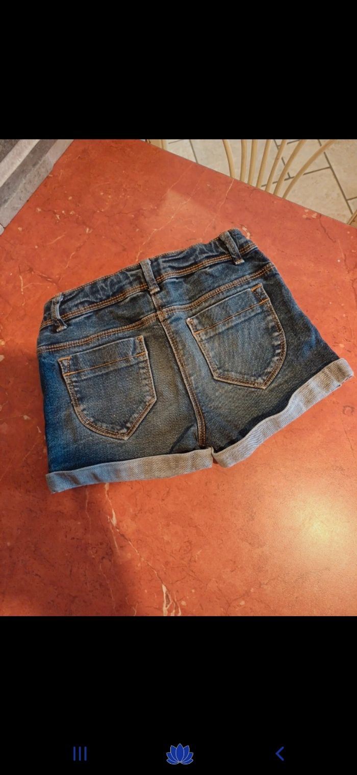 Short fille taille 6 ans - photo numéro 4