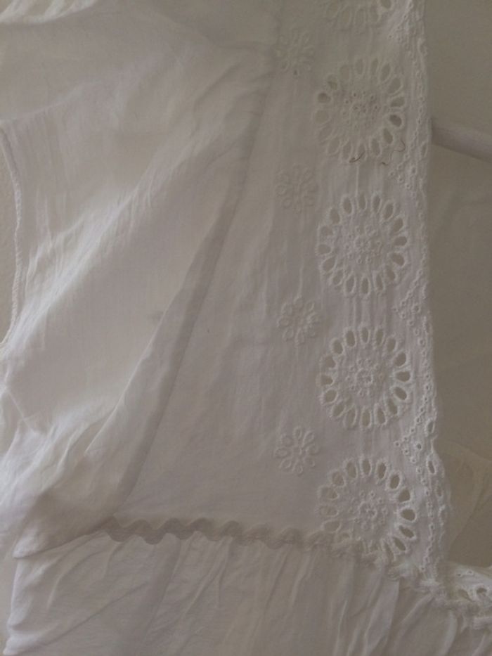 Robe blanche neuve, taille Unique - photo numéro 2