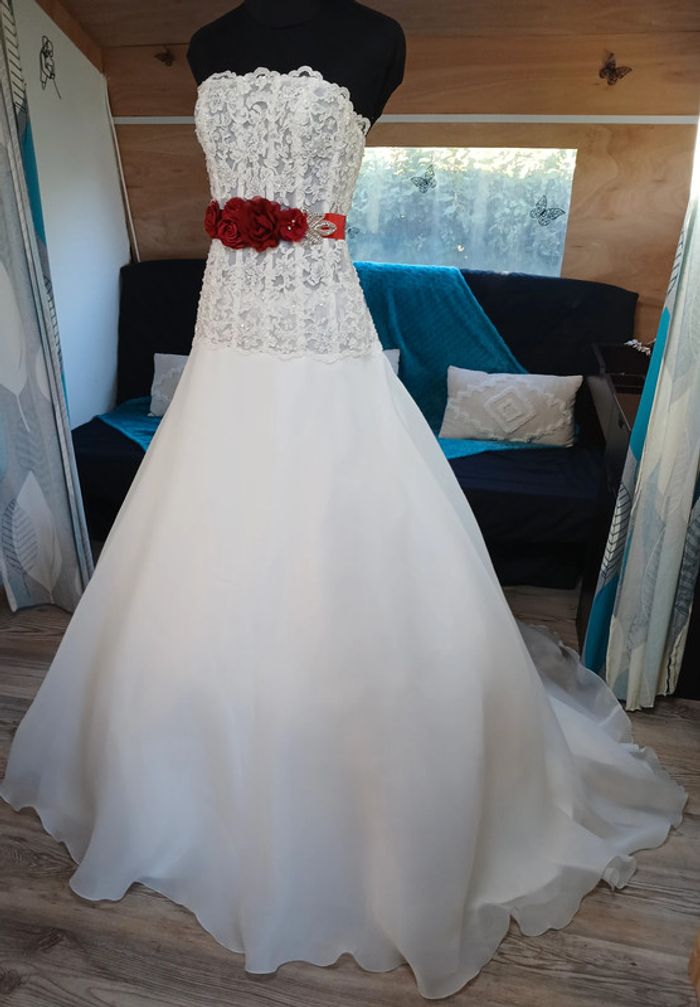 robe de mariée taille 38/40/42 - photo numéro 2
