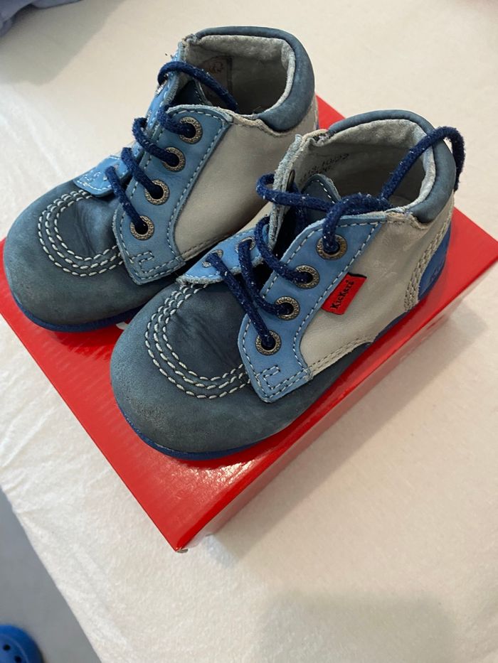 Chaussures kickers pointure 22 - photo numéro 3