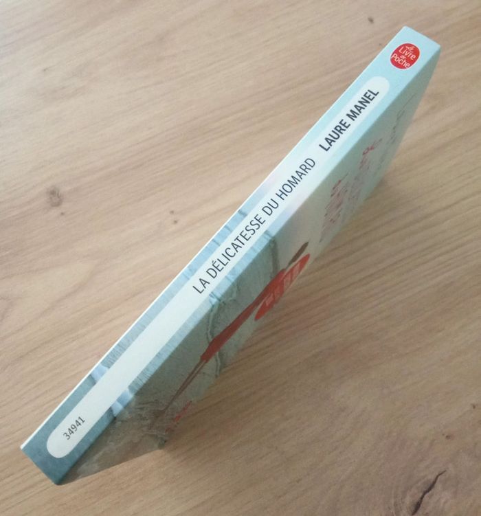 Laure Manel 🫧 La délicatesse du homard - photo numéro 3