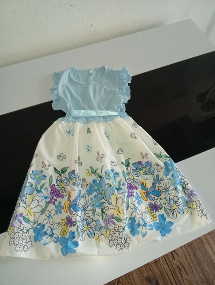 Jolie robe bleu