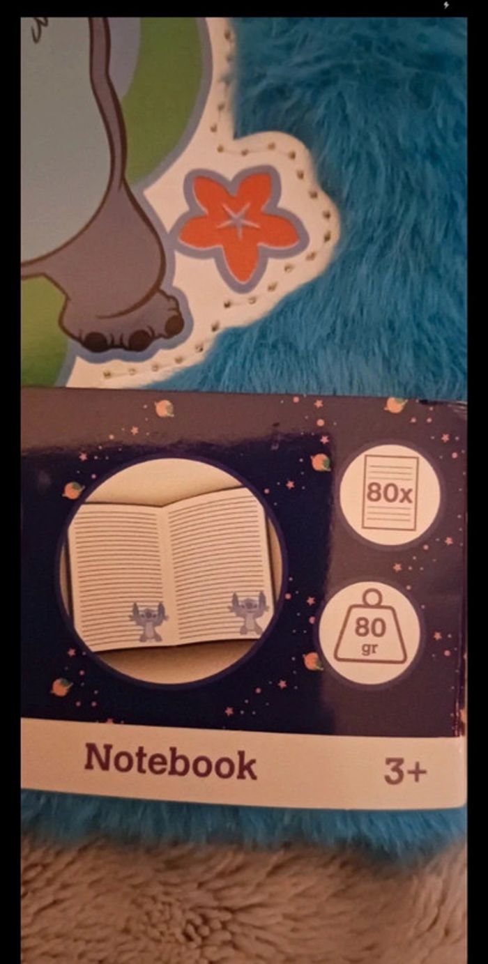 Cahier Stitch en peluche /moumoute . Disney. - photo numéro 3