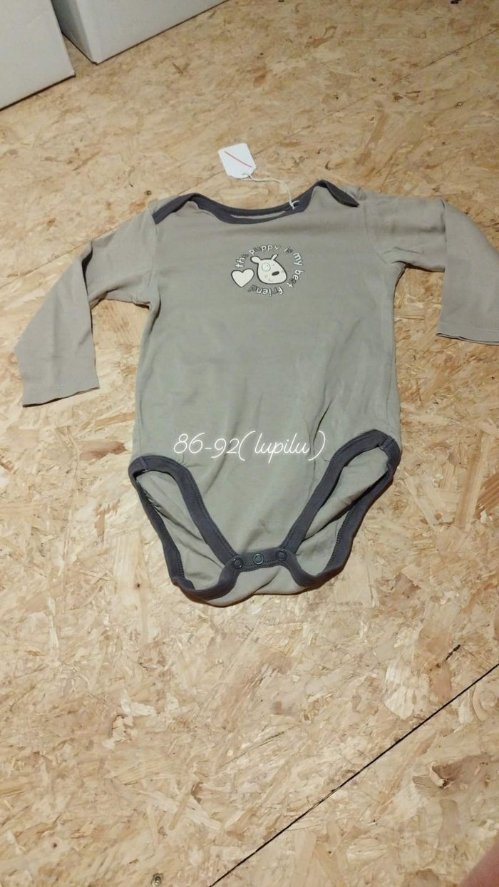 Body fille / garçon taille 86-92.  18-24 mois