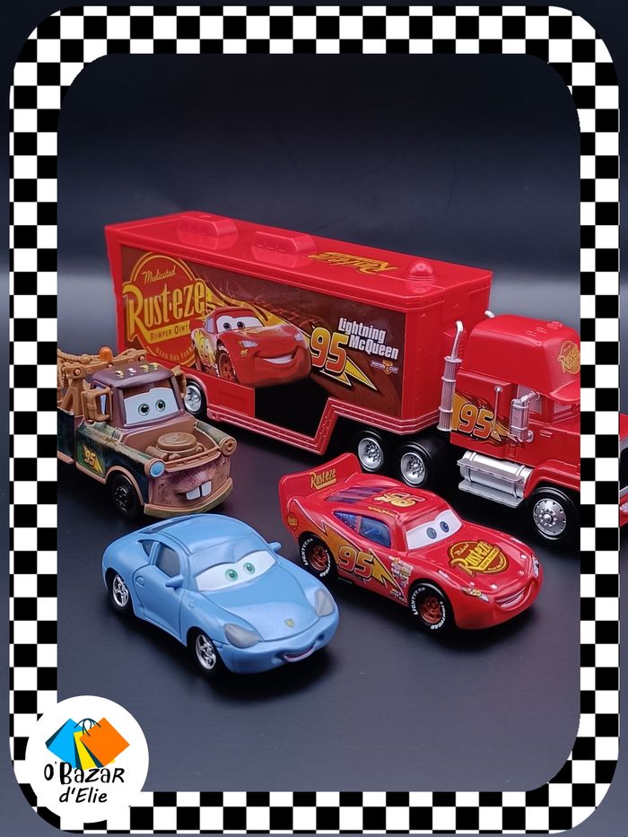 Camion Cars Flash McQueen - Martin & Sully