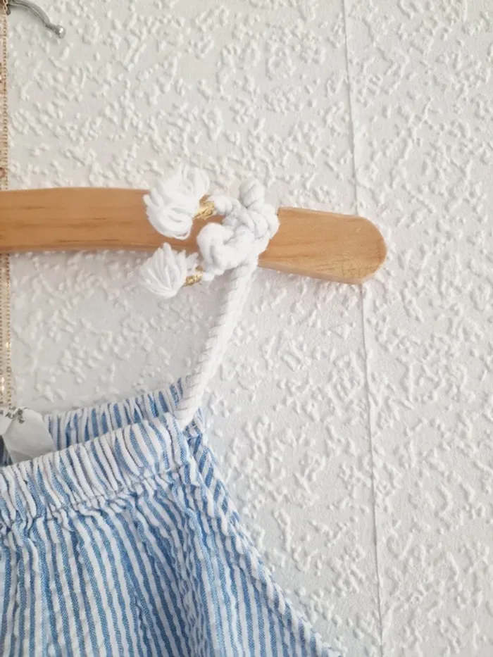 H&M - Robe en seersucker à fines bretelles façon corde nouée (4 ans) - photo numéro 3