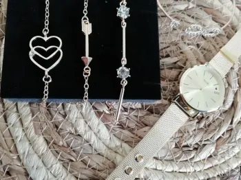 Ensemble de bijoux