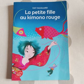 Livre jeunesse : La petite fille au kimono rouge 