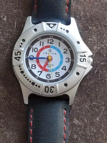 Montre mixte analogique quartz Certus  junior