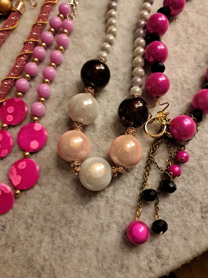 Lot de colliers rose noir gris - photo numéro 6