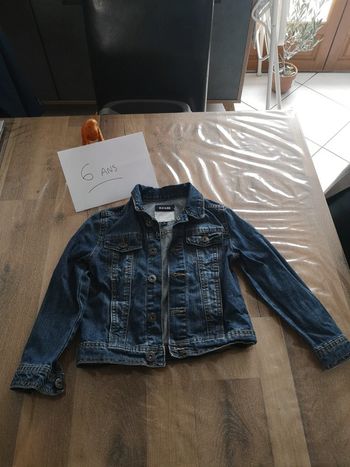 Veste en jean / 6 ans