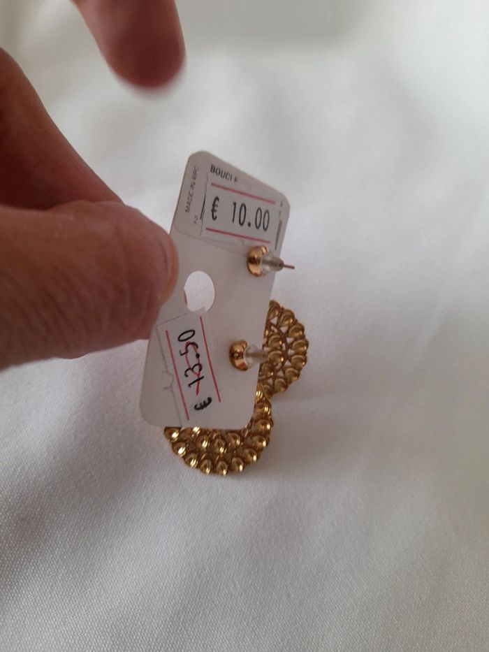 Boucles doré neuve avec étiquette 🏷 - photo numéro 2