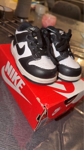 Nike Dunk low taille 21 avec boîte