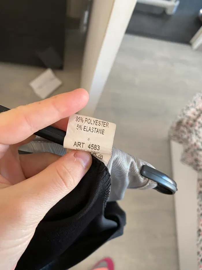 Combi short noir et argenté - photo numéro 4