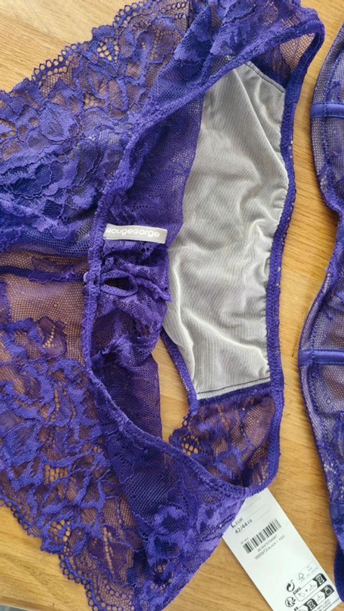 Ensemble rougegorge violet  soutien gorge / culotte - photo numéro 4