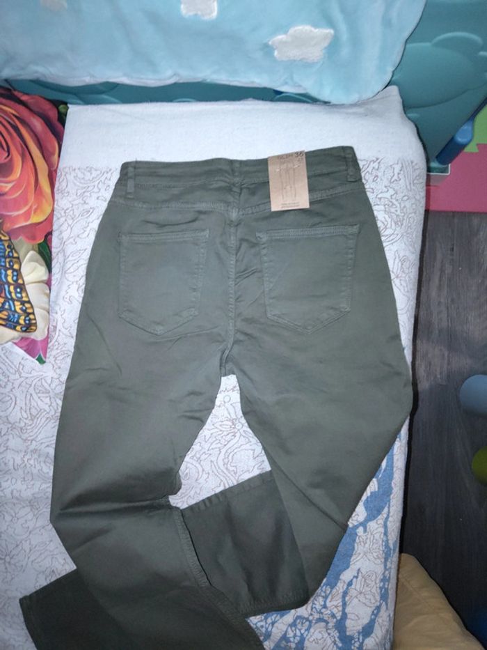 Slim taille 36 - photo numéro 3