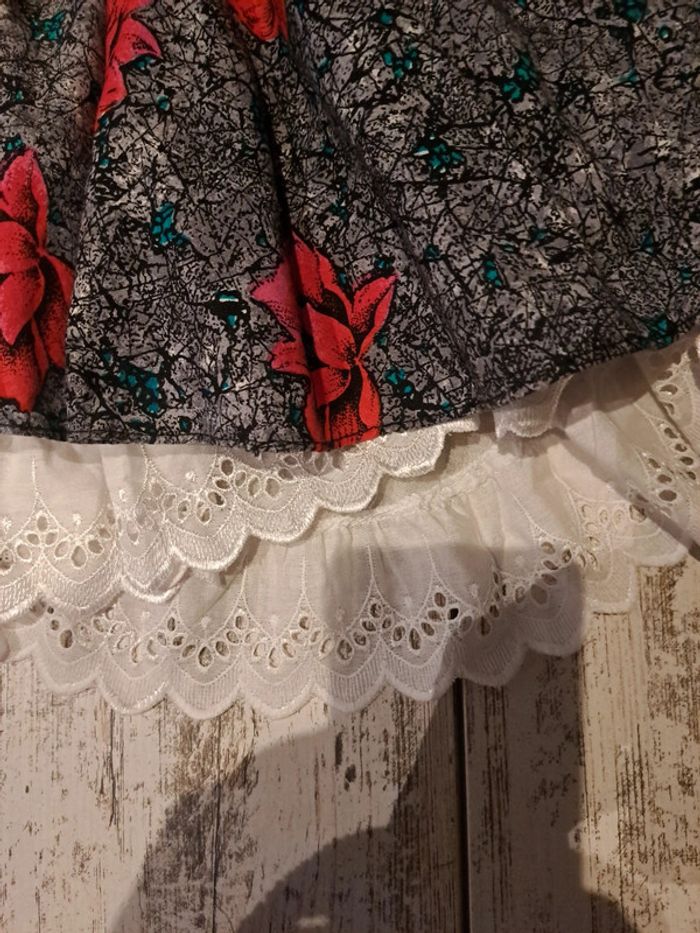 Jupe patineuse broderie et dentelle - photo numéro 2