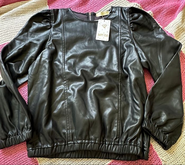 Haut simili cuir