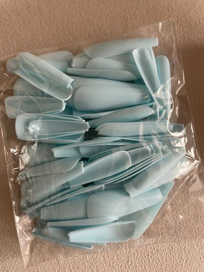 100x faux ongles + colle - photo numéro 3