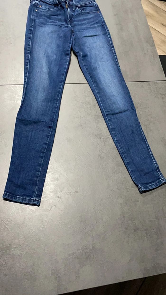 Jeans guess - photo numéro 3