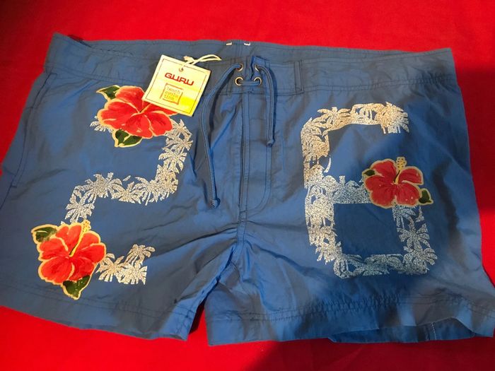 Short Maillot de bain marque Guru taille XL neuf avec étiquette - photo numéro 2