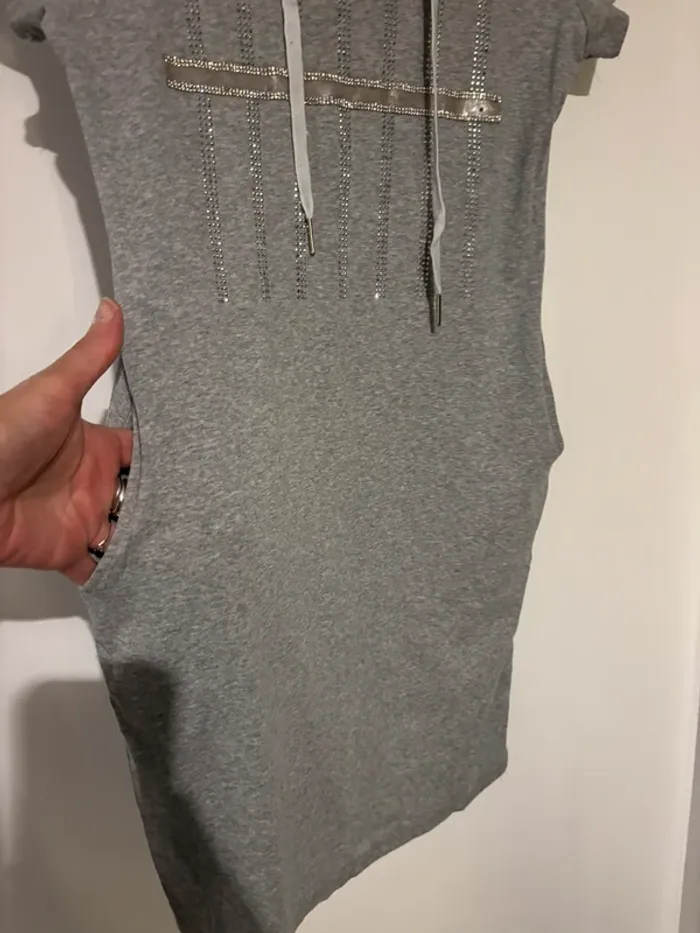 Robe sweat à capuche gris chiné 💎 C.M Mode - Taille S/M - photo numéro 2