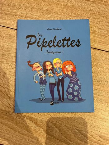 Livre Les pipelettes « Taisez-vous »