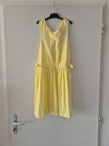 Robe jaune