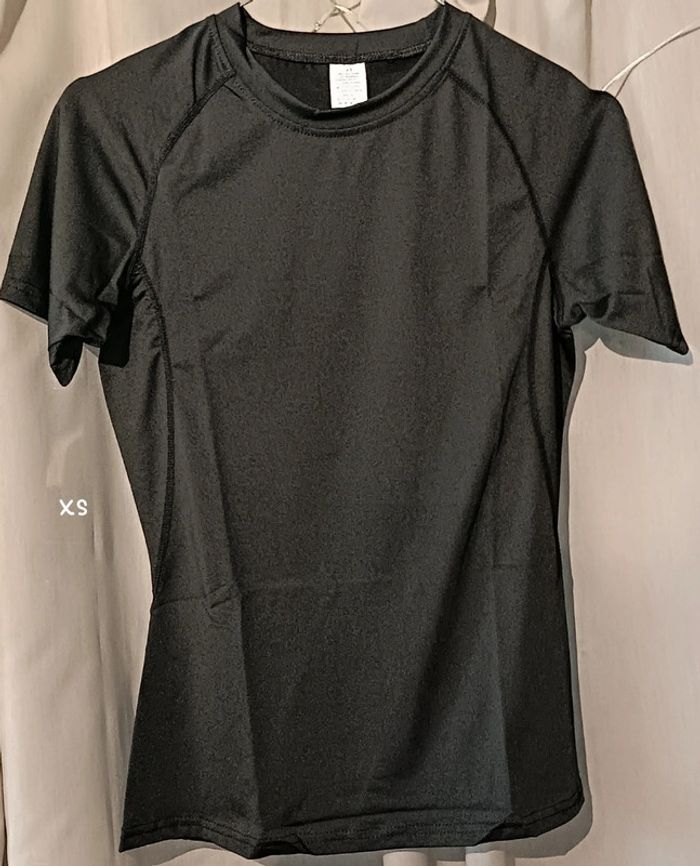 Tee shirt sport yoga ou détente Xs neuf