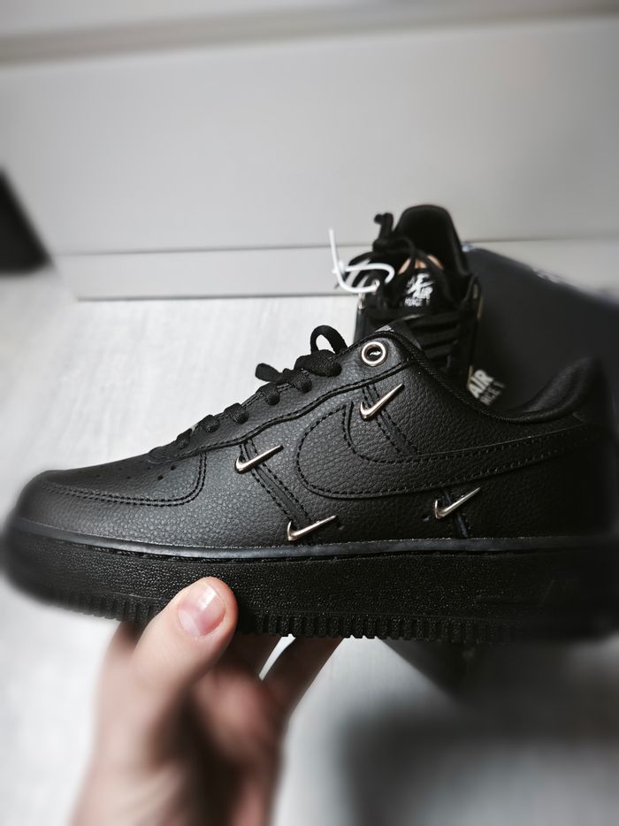 Nike Air Force One LV - Taille 36.5 - photo numéro 6