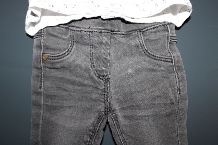 T-shirt manches longues et pantalon jean élastique taille 3 mois 59-60 cm - photo numéro 6