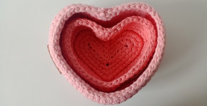 Deux paniers en formes de cœur 💓