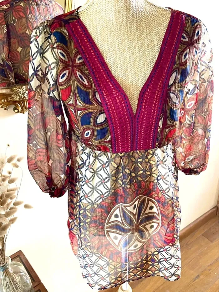 Sublime tunique léger décolleté en V motif géométrique - photo numéro 10
