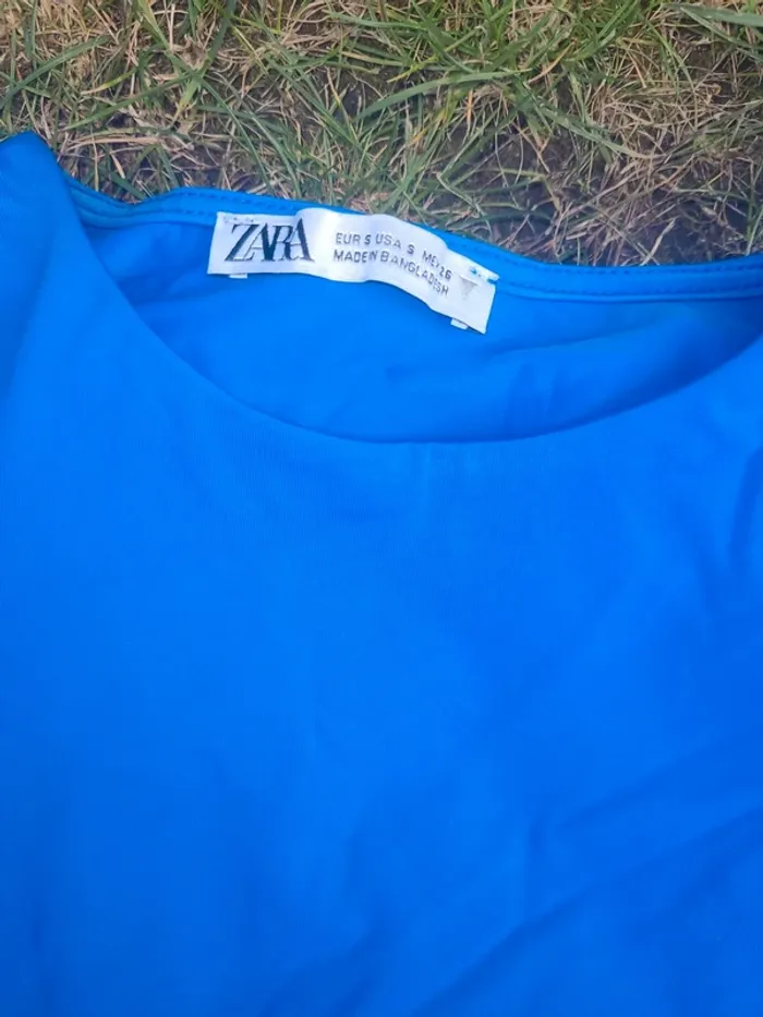 Crop top Zara taille S - photo numéro 2