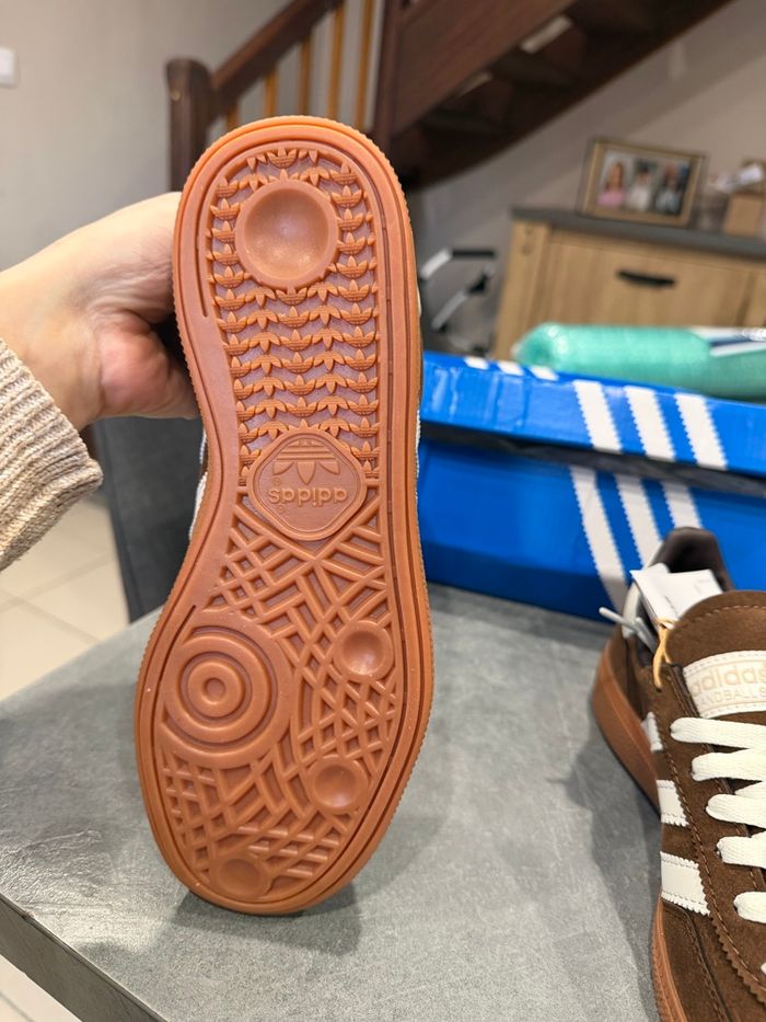 Spezial. Pointure 39 1/3 - photo numéro 4